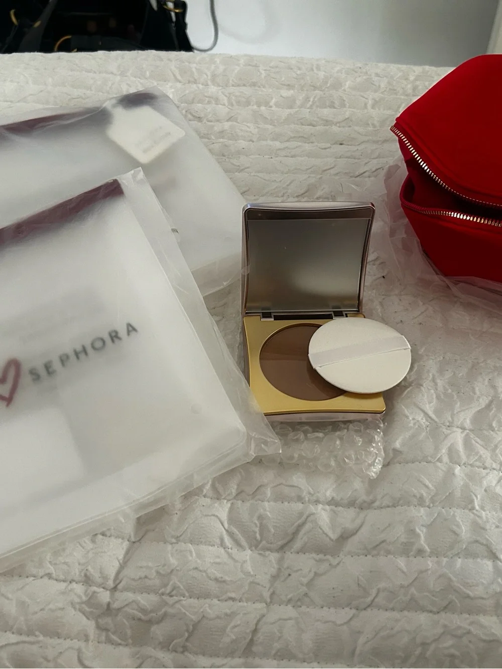 Elizabeth Arden Compact Powder Bronzer and Travel Bag sephora travel bags